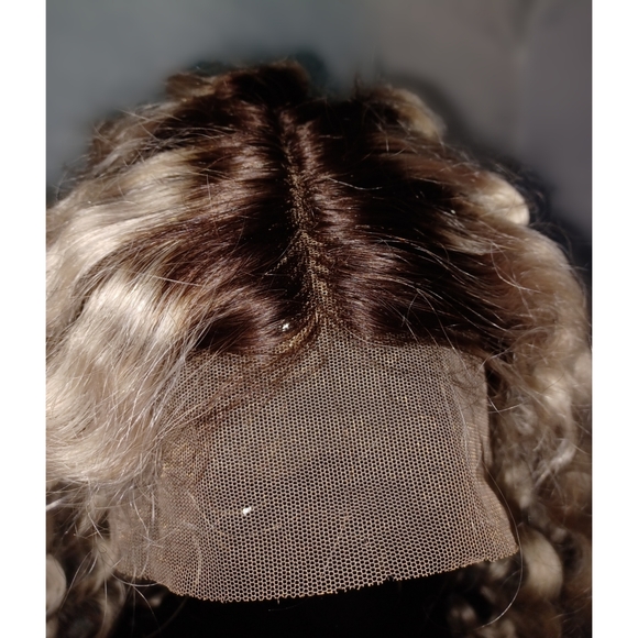 Brown To Blonde Ombre Wave Down Wig -->18in - Picture 3 of 5